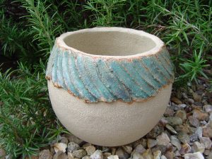 Ruffle Round Planter